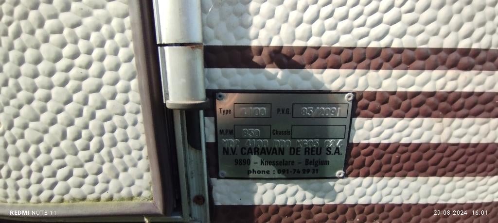 caravan voor onderdelen, Bedrijf, Chateau