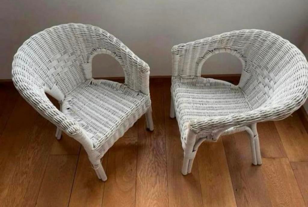 2 kinderzeteltjes, Rieten/ rotan stoeltjes, Enfants & Bébés, Chambre d'enfant | Tables & Chaises, Enlèvement, Comme neuf