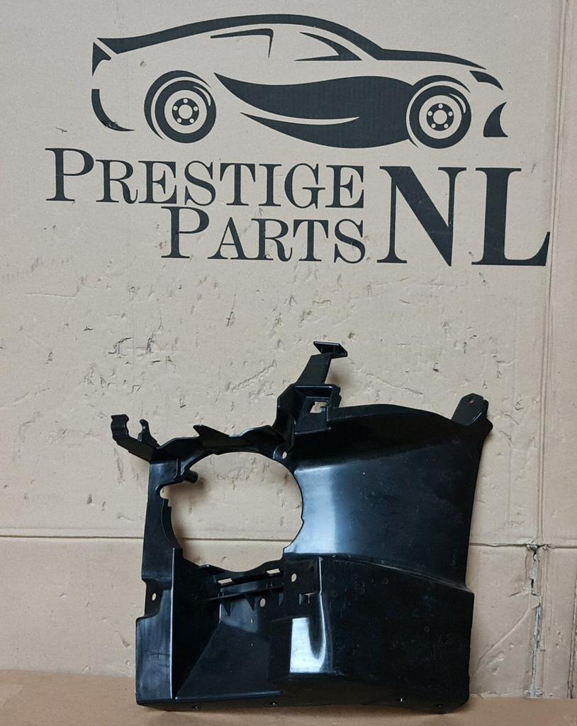 Bumper Mistlamp Houder BMW 3 Serie F30 F31 M Pakket Links, Gebruikt, -, Voor, Ophalen of Verzenden