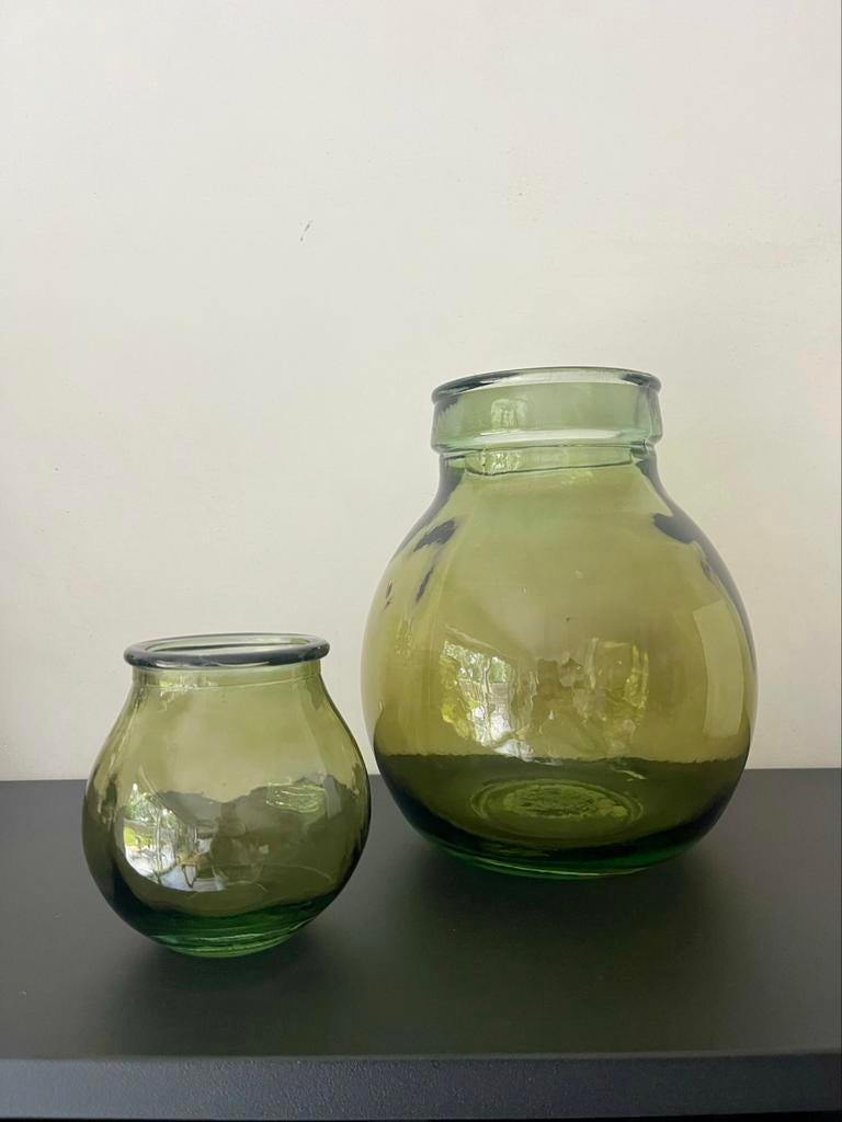 2 groene decoratie vazen, Huis en Inrichting, Ophalen, Zo goed als nieuw