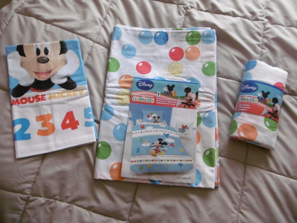 Ensemble housses de couette et drap neuves Mickey 1 personne, Enfants & Bébés, Neuf, Garçon ou Fille, Enlèvement ou Envoi, Autres couleurs