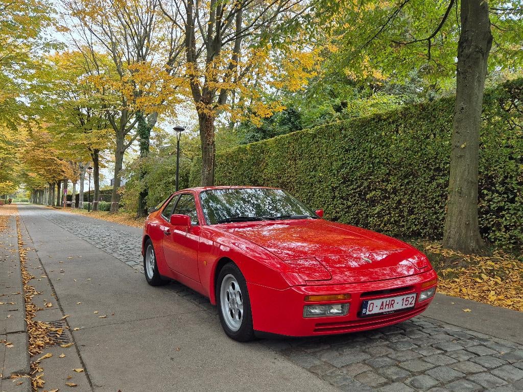 Porsche 944 Turbo Targa 1986 avec OHB et bon état, Rouge, Rétroviseurs électriques, Noir, 220 kW