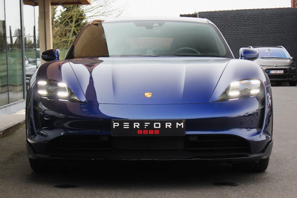 PORSCHE TAYCAN 4 CROSS TURISMO *93kWh PERFORMANCE BATTERY*, Autos, Porsche, Cuir, Achat, Entreprise, Garantie prolongée