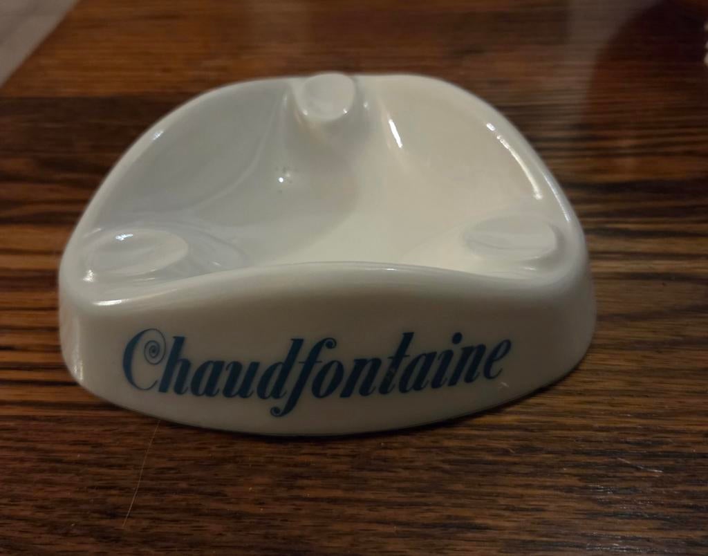 Cendrier vintage en verre à lait « Chaudfontaine », Enlèvement ou Envoi, Comme neuf, Ustensile