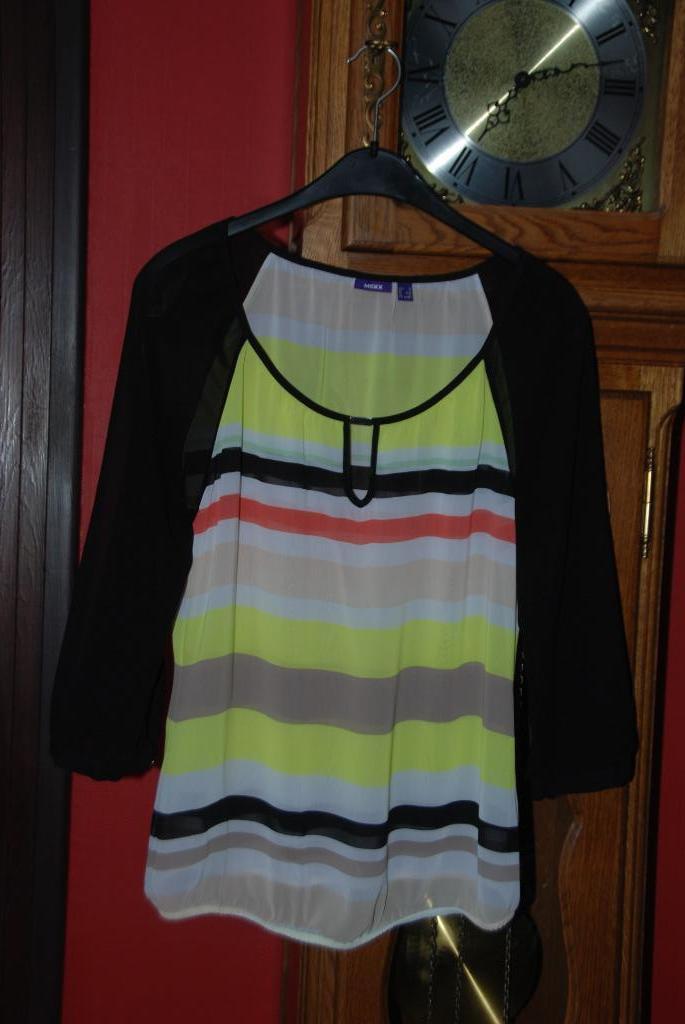 Topblouse "Mexx" zwart en gekleurd 3/4 mouwen T38/40 als NIE, Maat 38/40 (M), Mexx, Zwart, Ophalen of Verzenden