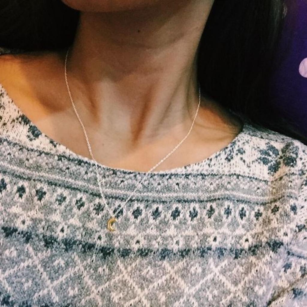 Collier en argent avec croissant de lune doré, Bijoux, Sacs & Beauté, Colliers, Enlèvement ou Envoi, Neuf, Argent