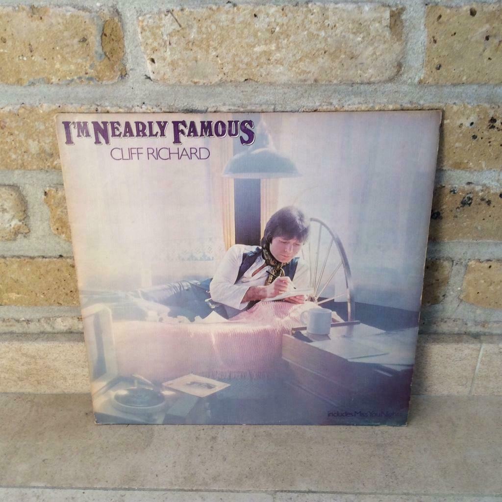 LP CLIFF RICHARD I’m nearly famous, Enlèvement