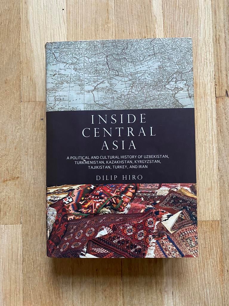 Binnen Centraal-Azië door Dilip Hiro, Zo goed als nieuw