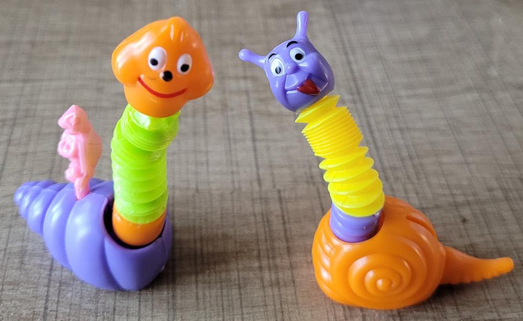 2 gekke slakjes (Kindersurprise), Ophalen of Verzenden, Gebruikt