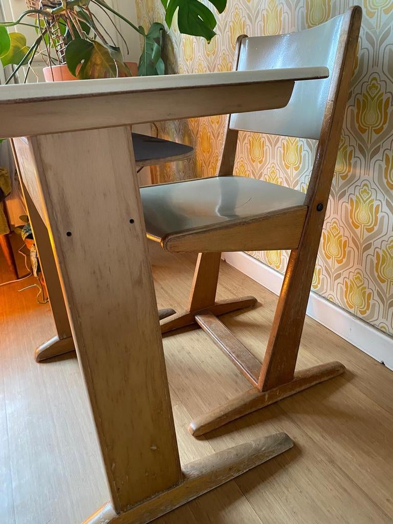 Bureau en bois vintage + chaise, Enlèvement
