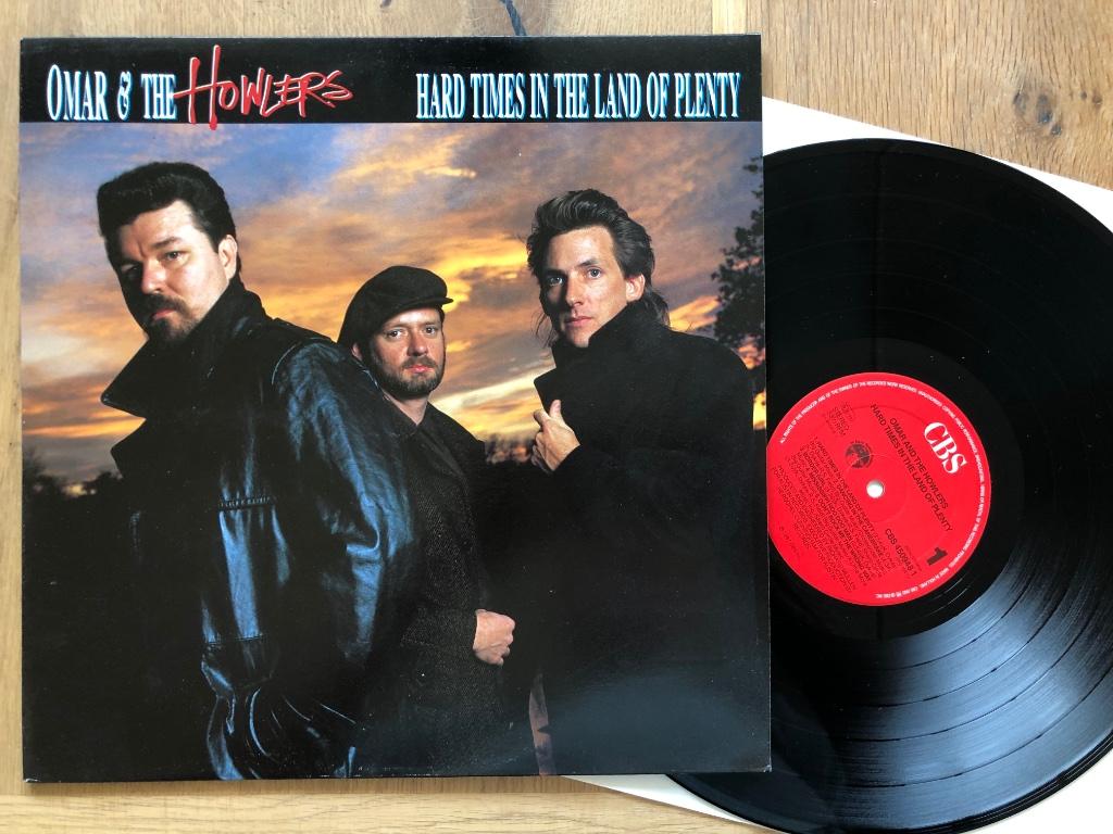 OMAR AND THE HOWLERS - Hard times in the land of plenty (LP), Verzenden, Zo goed als nieuw, 12 inch, Poprock