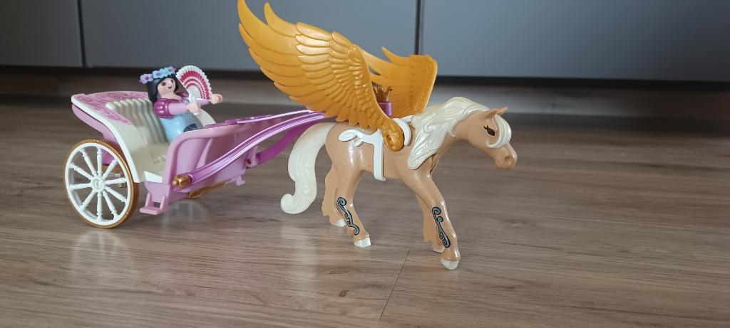 Playmobil 5143 Calèche avec cheval ailé, Enfants & Bébés, Jouets | Playmobil, Enlèvement ou Envoi, Comme neuf