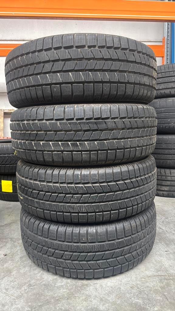 2356517  235/65/17  235/65R17 winter merk pirelli, Ophalen