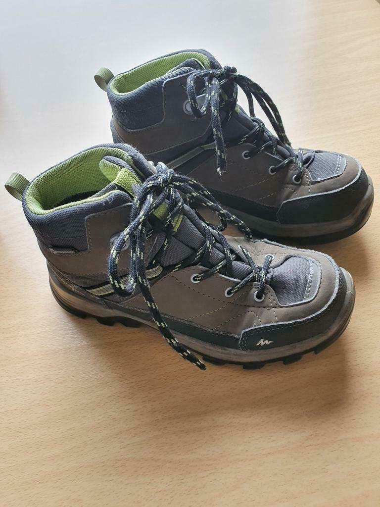 mooie hoge waterdichte schoenen Quecha - maat 34,5, Kinderen en Baby's, Kinderkleding | Schoenen en Sokken, Ophalen, Quechua, Jongen of Meisje