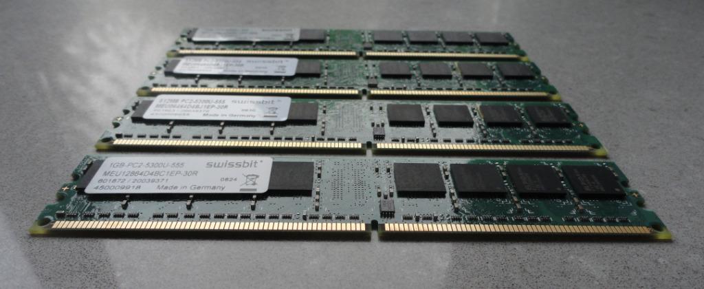 DDR2 RAM PC2-5300u-555 swissbit, Informatique & Logiciels, Utilisé, Desktop, 2 GB, DDR2