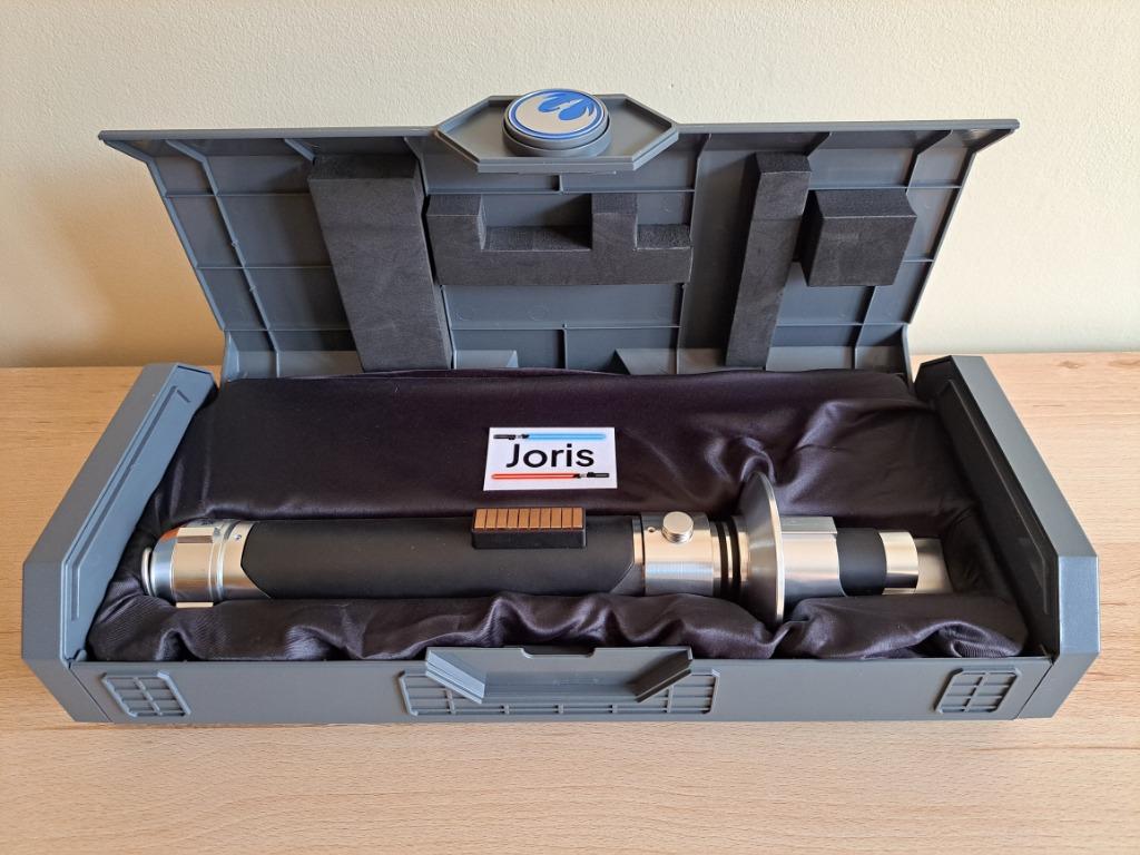 Kanan Jarrus - Disney Legacy lightsaber, Verzamelen, Star Wars, Ophalen of Verzenden, Zo goed als nieuw, Replica