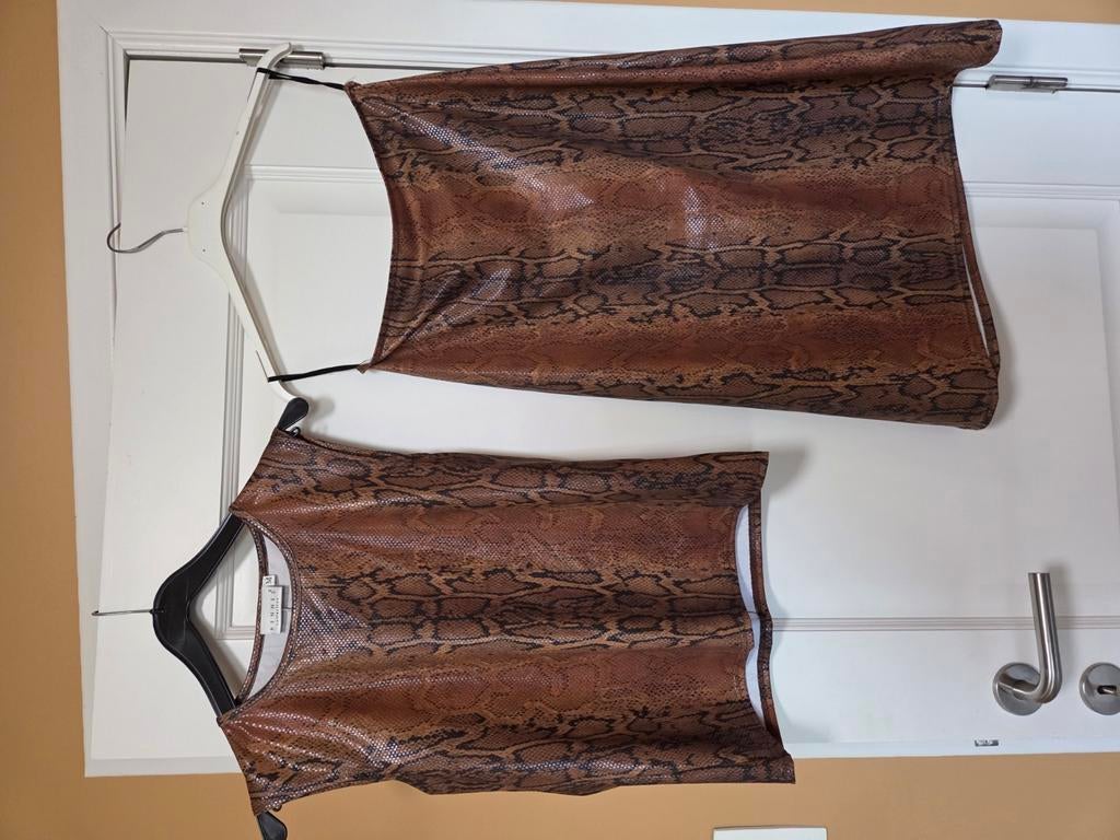 Top sexy en cuir faux serpent marron taille M, jupe petite, Sans manches, Enlèvement ou Envoi, Comme neuf, Brun