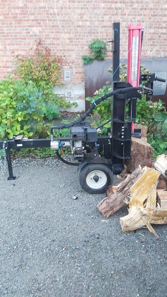 kliefmachine 22 ton te huur, Verzenden, Benzine