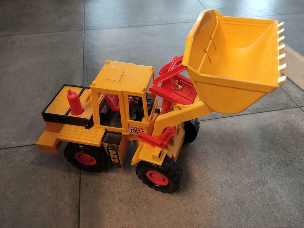 Bruder bulldozer, Ophalen