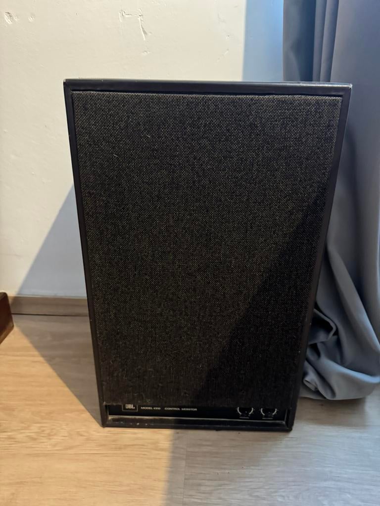 JBL 4310 Control Monitor Paar, Audio, Tv en Foto, Luidsprekerboxen, Gebruikt, Front, Rear of Stereo speakers, 60 tot 120 watt
