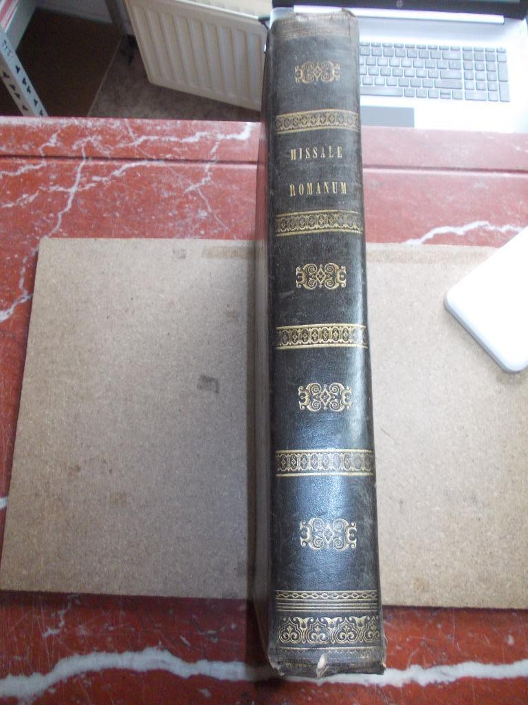 LA BIBLE EN LATIN 1845, Enlèvement ou Envoi, Utilisé