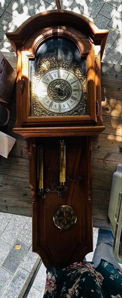 Horloge suspendue ancienne en état de marche, Enlèvement