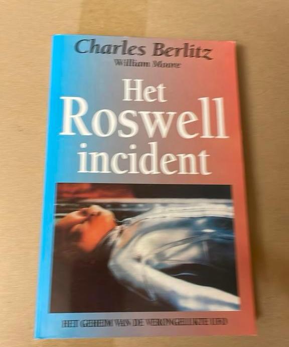 Het Roswell incident / Charles Berlitz, Enlèvement ou Envoi, Neuf