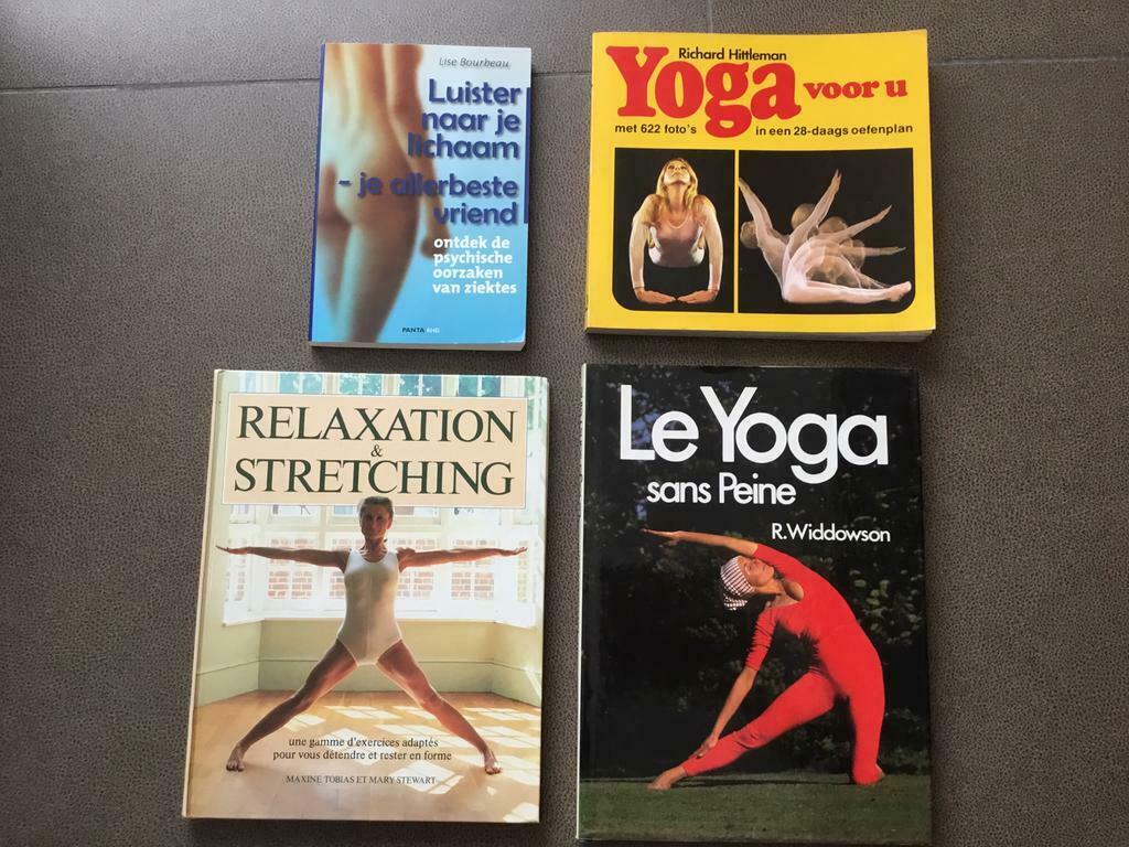 YOGA - RELAXATION-STRECHING - LUISTER NAAR JE LICHAAM  (x3), Enlèvement ou Envoi, Comme neuf, Santé et Condition physique