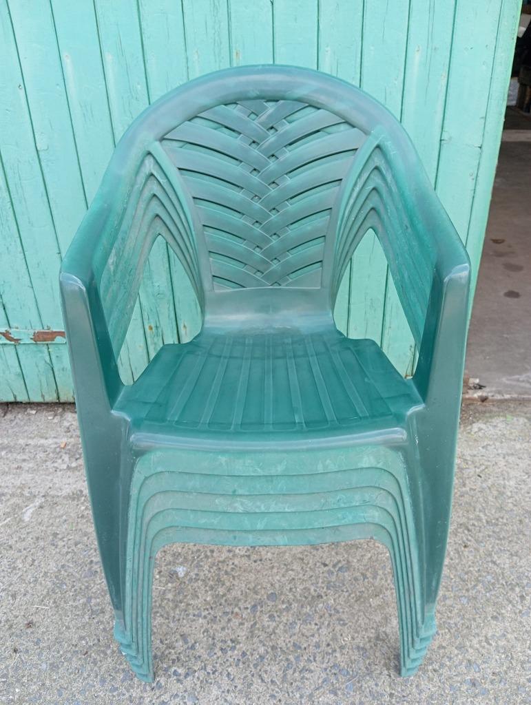 5 tuinstoelen, Ophalen, Zo goed als nieuw