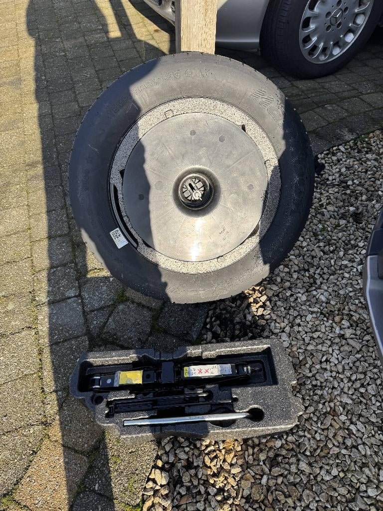 BMW X1 F48 Set – Thuiskomer nieuw, Auto-onderdelen, Ophalen, Overige, Banden en Velgen, 17 inch