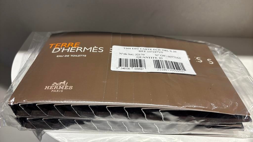 Eau de toilette Terre D'Hermes 20x2 ml = 40 ml pour homme, Enlèvement ou Envoi, Neuf