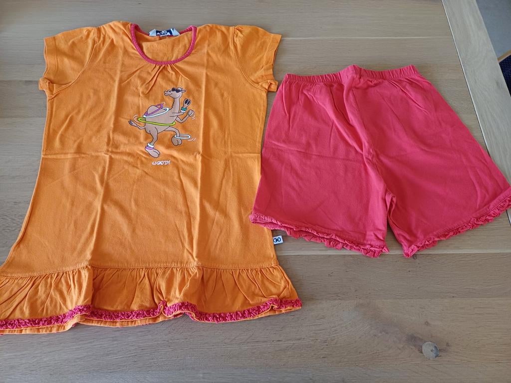 Pyjama Woody à manches courtes taille 134, Enlèvement ou Envoi, Neuf