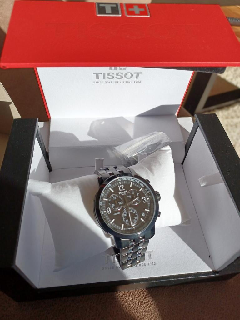 Tissot horloge T114417, Enlèvement, Comme neuf