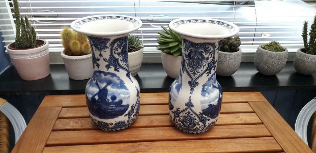 2 blauwe Delftse vazen, Ophalen of Verzenden