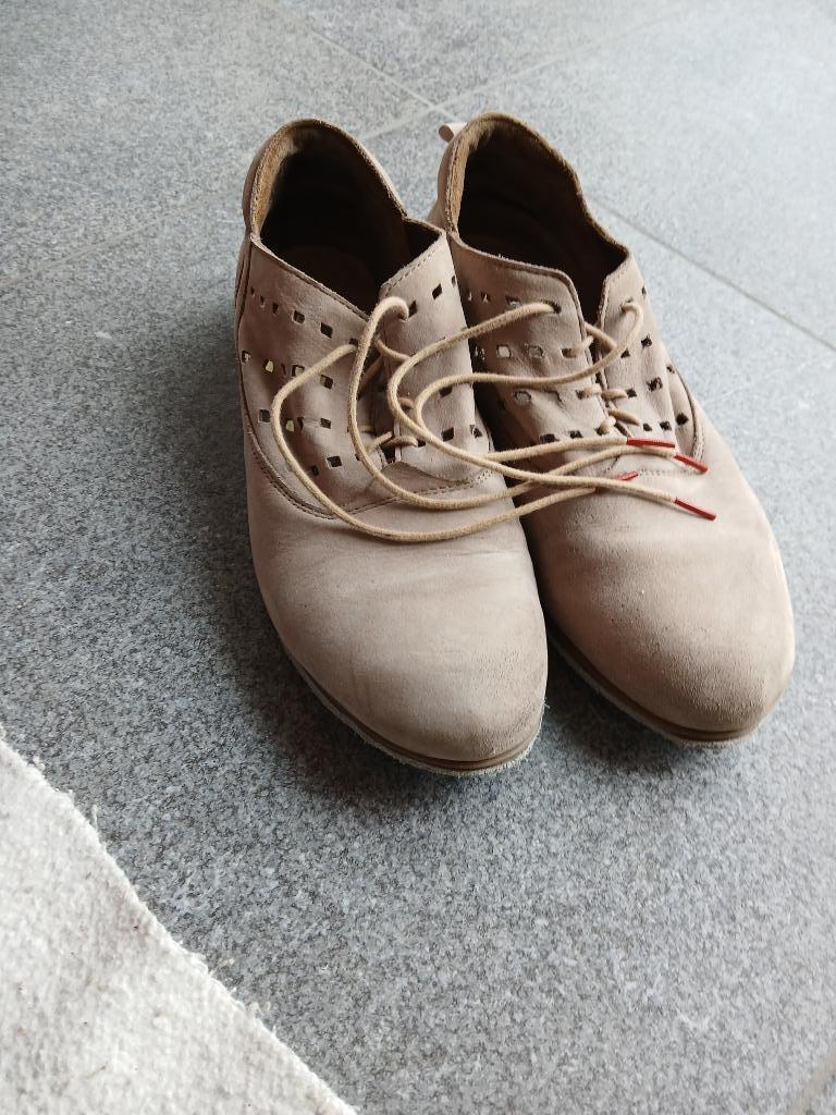 Schoenen, Kleding | Dames, Schoenen, Think, Ophalen of Verzenden, Gedragen