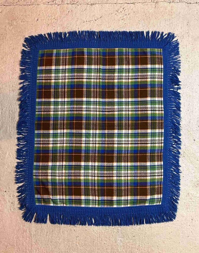 Vintage plaid tafelkleed picknickkleed geruit 147/120, Huis en Inrichting, Woonaccessoires | Plaids en Woondekens, Ophalen of Verzenden