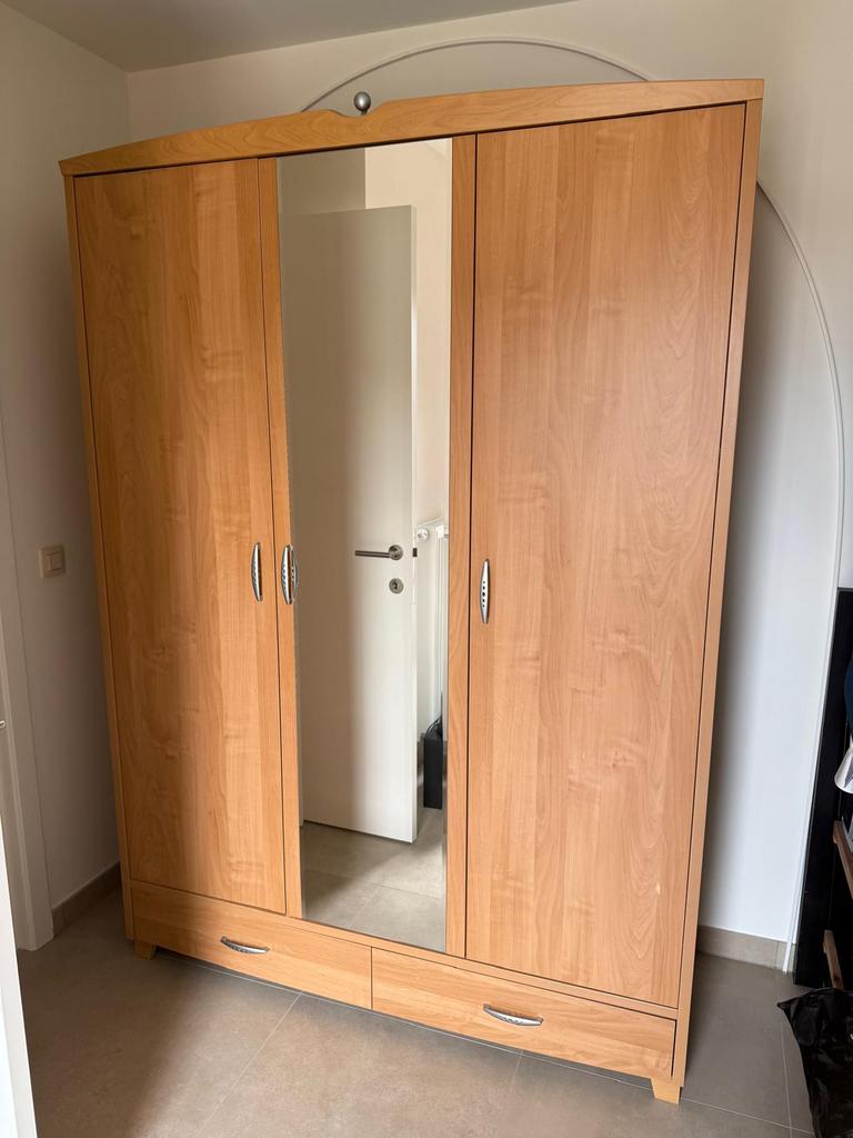 Kleerkast, bureaukastje, nachtkastje, Huis en Inrichting, Ophalen, Gebruikt