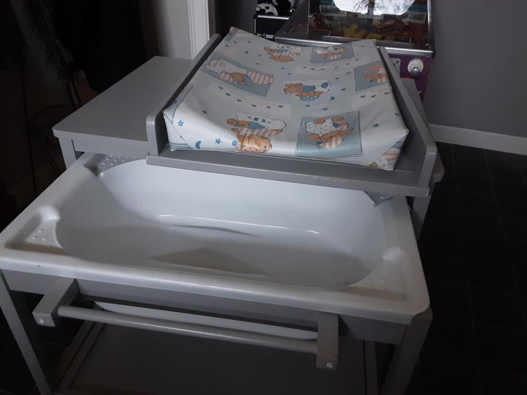 Baby verzorgingstafel, Kinderen en Baby's, Ophalen, Badje