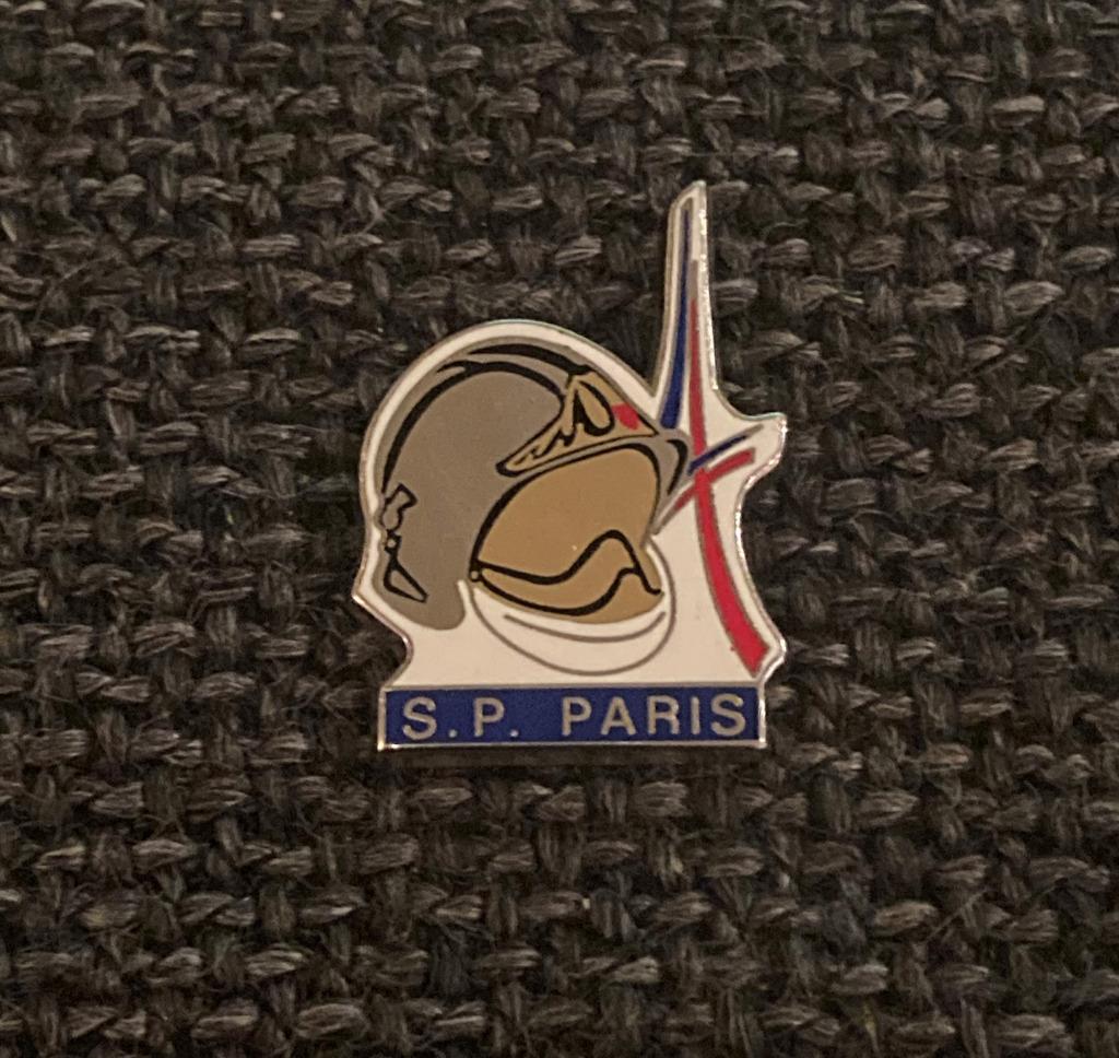 PIN - SAPEURS - POMPIERS - PARIS - PARIJS - BRANDWEER, Verzenden, Gebruikt, Overige onderwerpen, Speldje of Pin