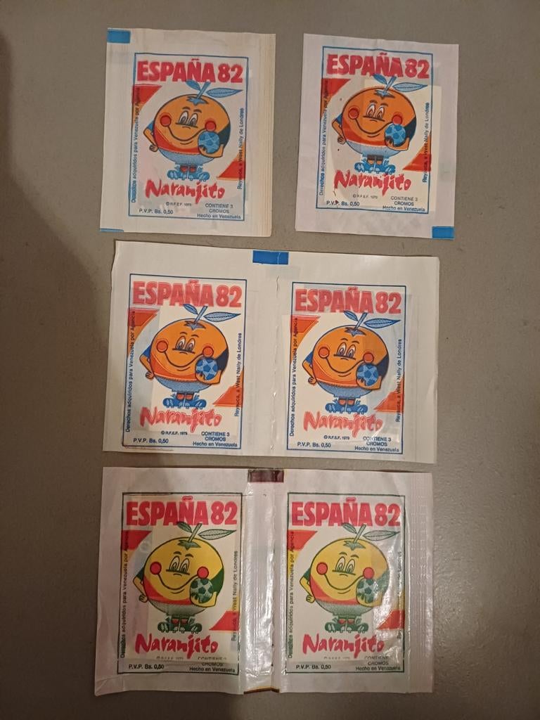 Espana 82 Naranjito 2 versions (no Panini), Hobby en Vrije tijd, Stickers en Plaatjes, Ophalen of Verzenden
