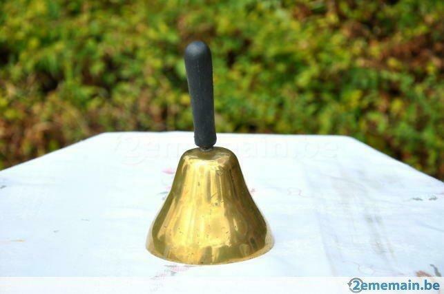 § cloche a main en laiton, Enlèvement ou Envoi