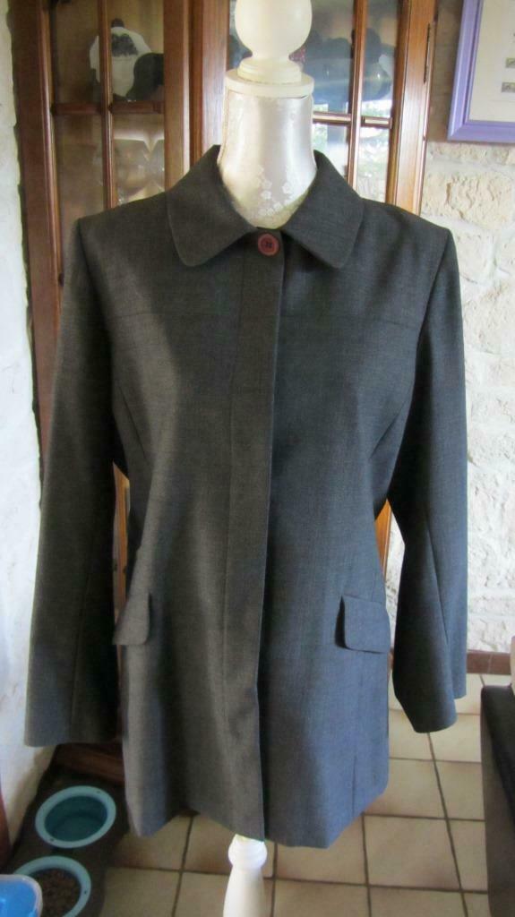 Ensemble tailleur  pantalon veste gris foncé, Neuf, Enlèvement ou Envoi, Costume ou Complet, Taille 46/48 (XL) ou plus grande