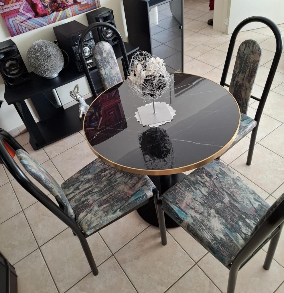 Table, Maison & Meubles, Tables | Tables à manger, Comme neuf, 50 à 100 cm, Rond, Enlèvement