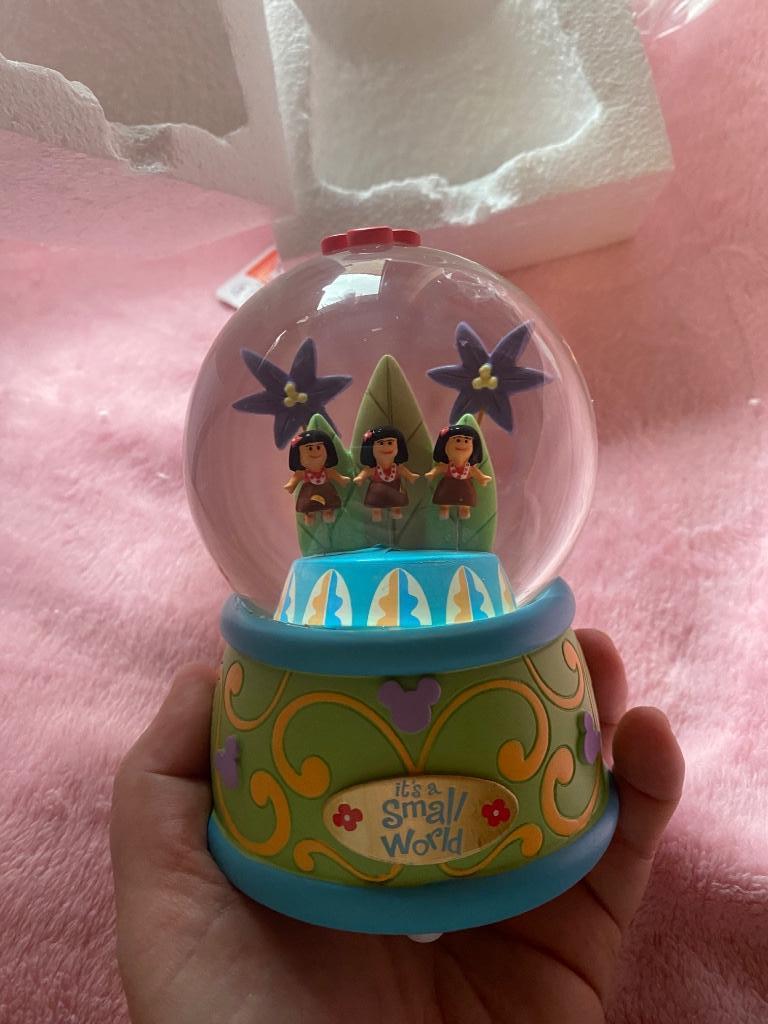 Disneyland paris snowglobe, Ophalen, Overige figuren, Nieuw, Beeldje of Figuurtje