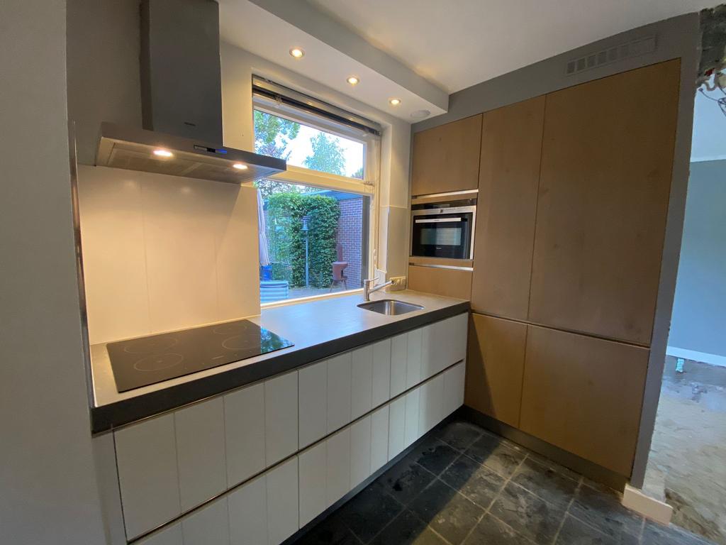 Complete Hoekkeuken met wandkast + SIEMENS + GEDEMONTEERD, Huis en Inrichting, Hoekkeuken, Ophalen of Verzenden, Crème, Composiet