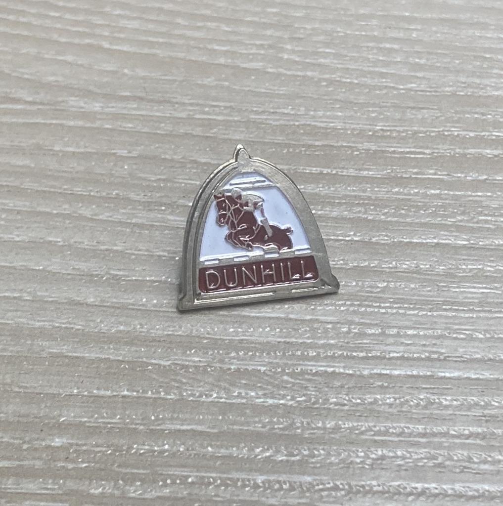 PIN - DUNHILL - PAARD - CHEVAL - HORSE, Envoi, Utilisé, Marque, Insigne ou Pin's