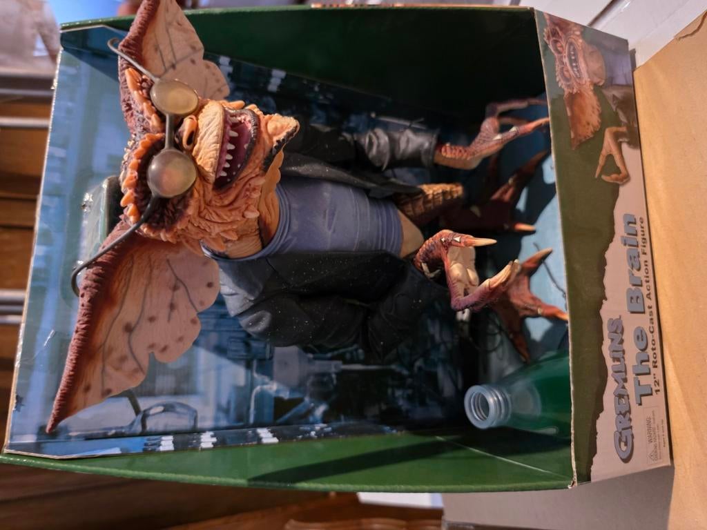 Gremlins brain, Enlèvement, Comme neuf