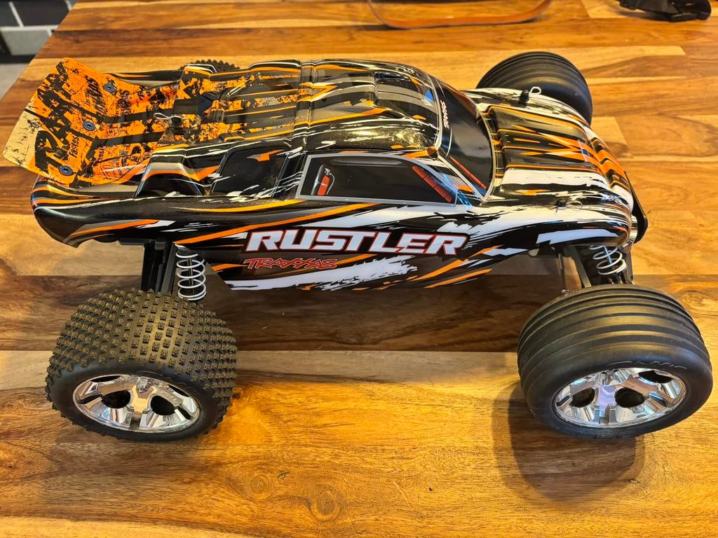Voiture Rustler XL-5, Hobby & Loisirs créatifs, Modélisme | Radiocommandé & Téléguidé | Voitures, Enlèvement, Comme neuf