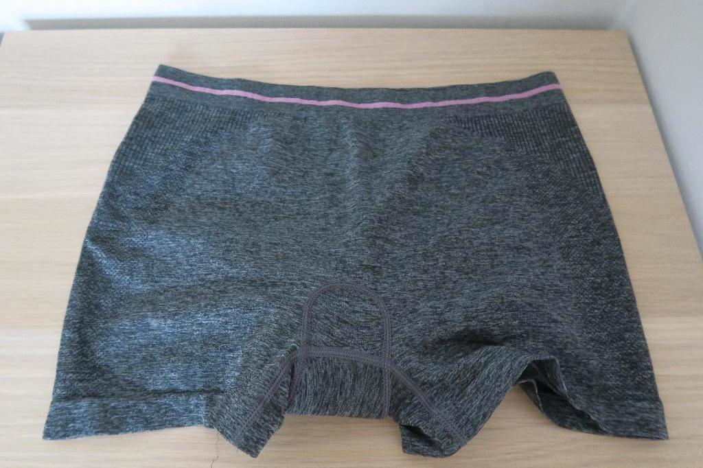 Grijze fietsslip- Active Touch- L, Maat 42/44 (L), Nieuw, Ophalen of Verzenden, Hardlopen of Fietsen