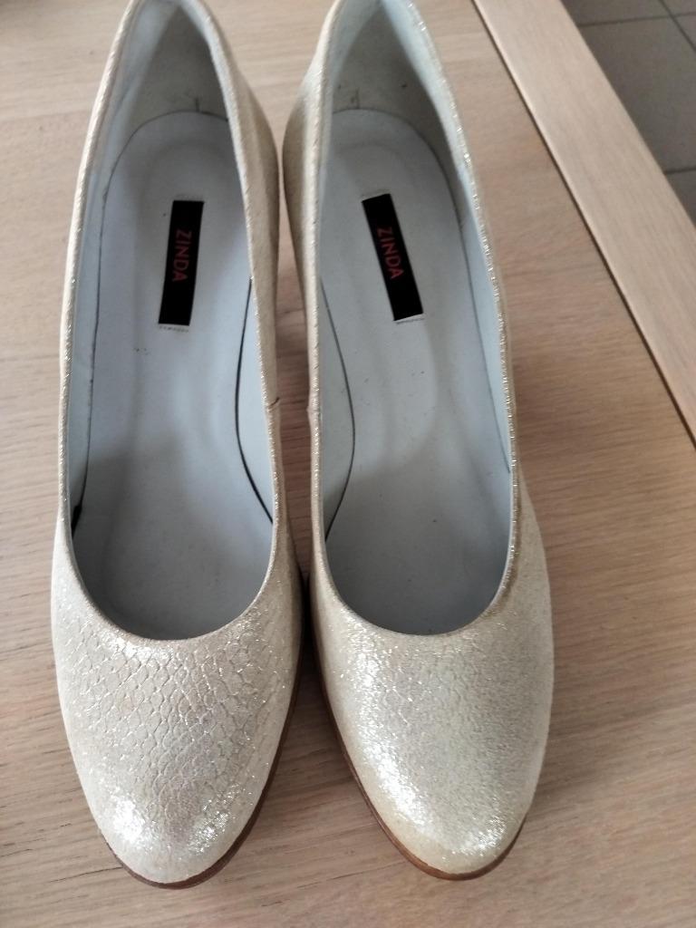 pumps Zinda maat 40 slechts 1x gedragen, Kleding | Dames, Schoenen, Pumps, Overige kleuren, Ophalen of Verzenden, Zo goed als nieuw